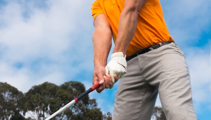 Cách cầm gậy golf đúng cách mang lại lợi ích gì?