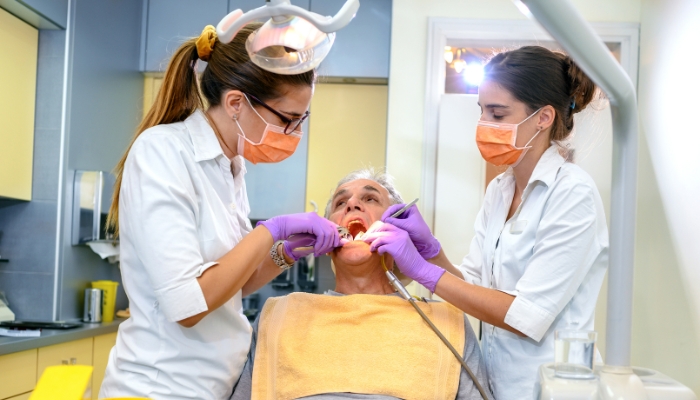 Một số câu hỏi liên quan đến phương pháp nhổ răng khôn 